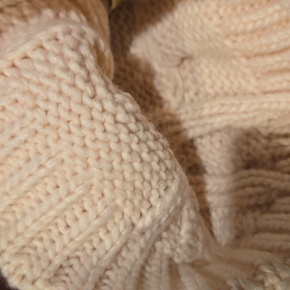 MICHAEL Michael Kors Pale Pink Cable Knit Beanie - Picture 4 of 6